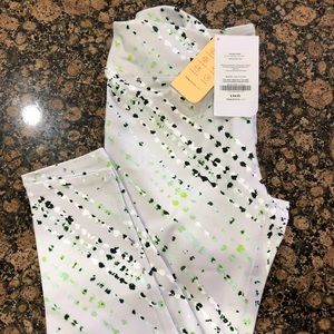 NWT Fabletics salar capris with power hold - large
